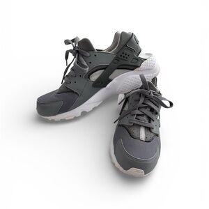 Nike Youth Huaraches